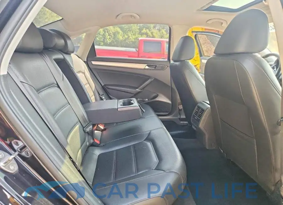 1VWLA7A32KC006697# 10