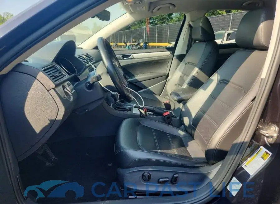 1VWLA7A32KC006697# 7