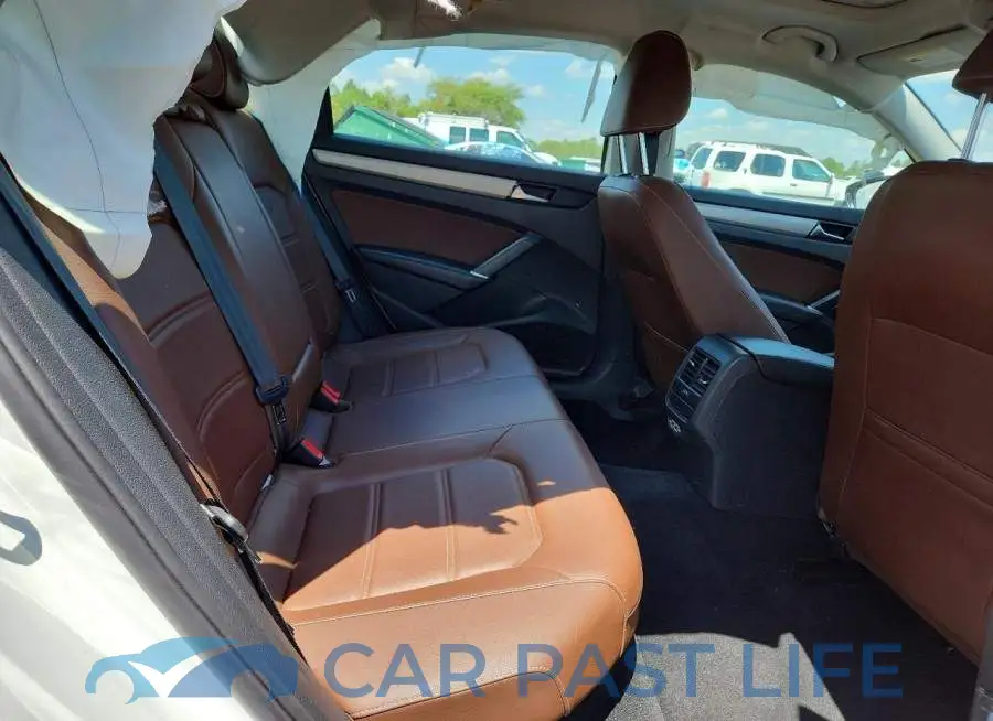 1VWSA7A35NC000831# 10