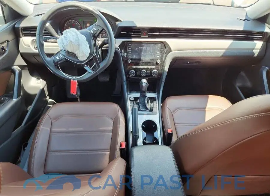 1VWSA7A35NC000831# 8