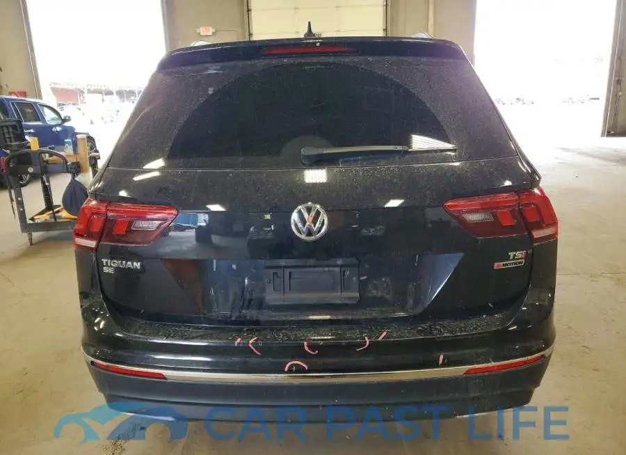 3VV2B7AX3JM196989# 6