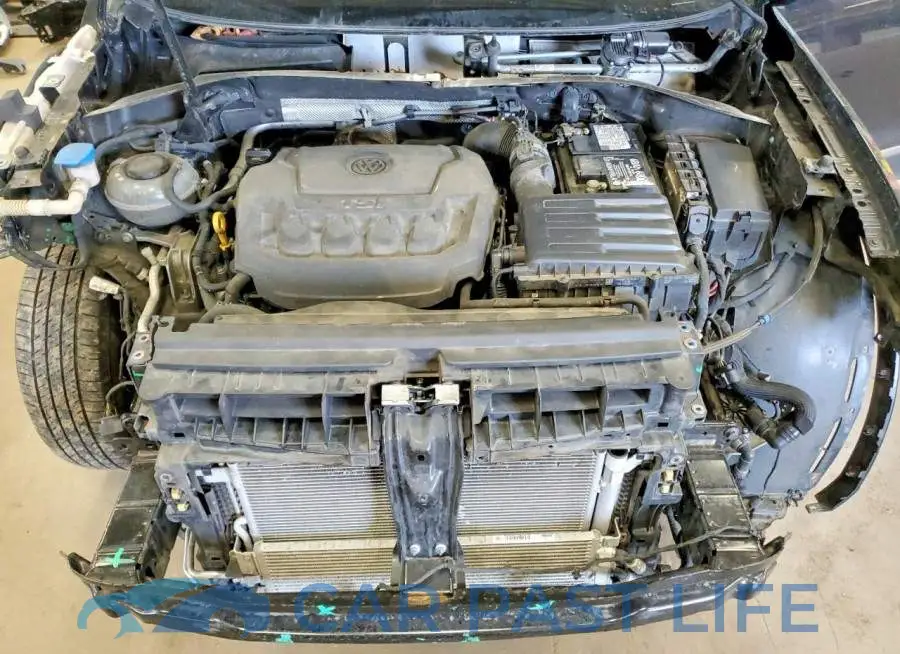 3VV2B7AX3JM196989# 12