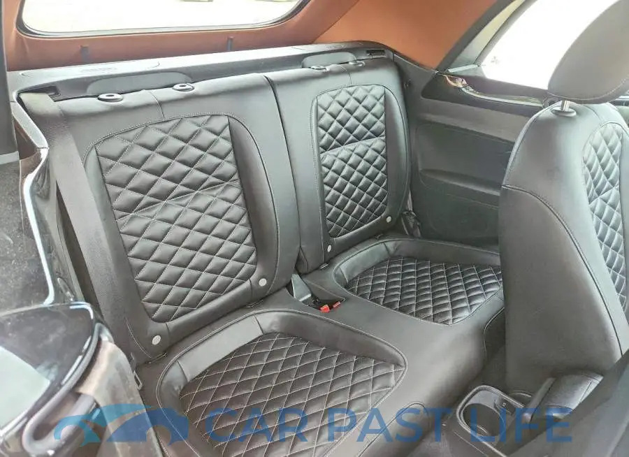 3VW5DAAT1KM507981# 10