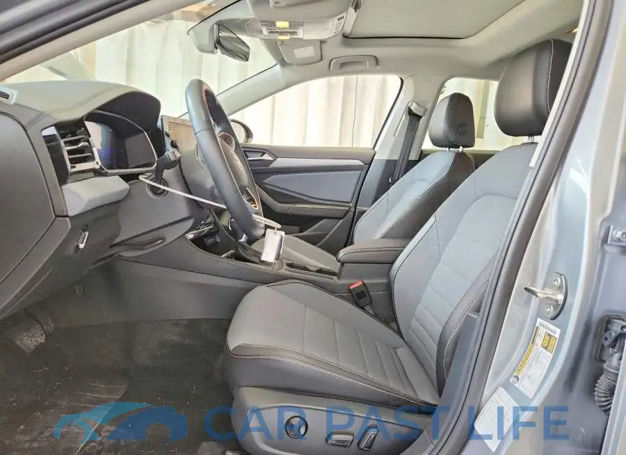 3VW7W7BU5TM031183# 7