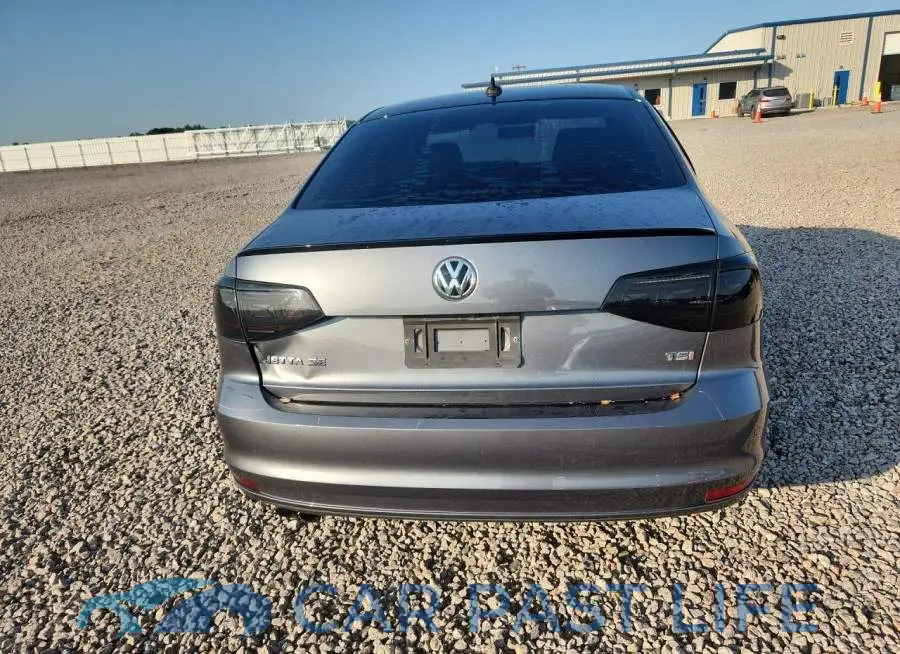 3VWD17AJXJM215007# 6