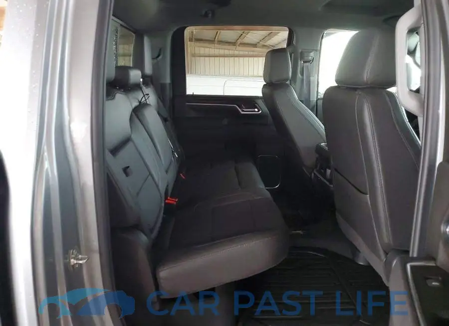 1GT4UNEY4SF357201# 10