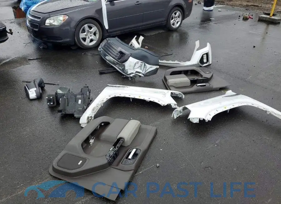 3GTU9DED7MG168813# 12
