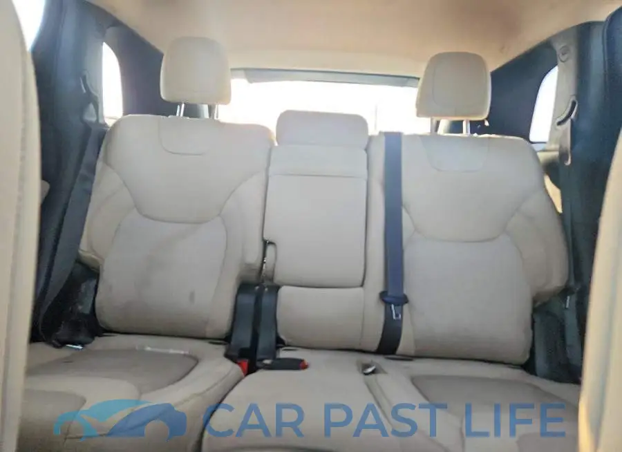 1C4PJLAS9HW597736# 10