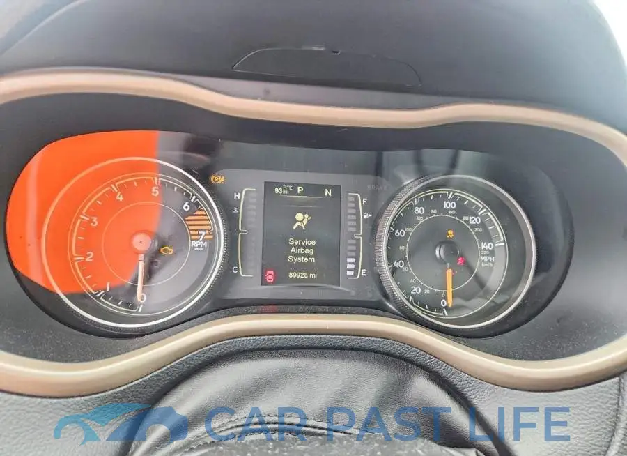 1C4PJLCB9HW507238# 9