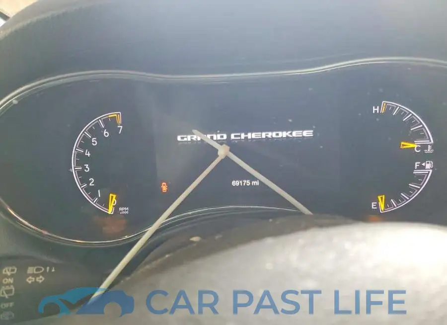 1C4RJFAG5KC568040# 9