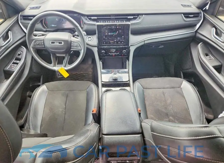 1C4RJHAG4PC570042# 8