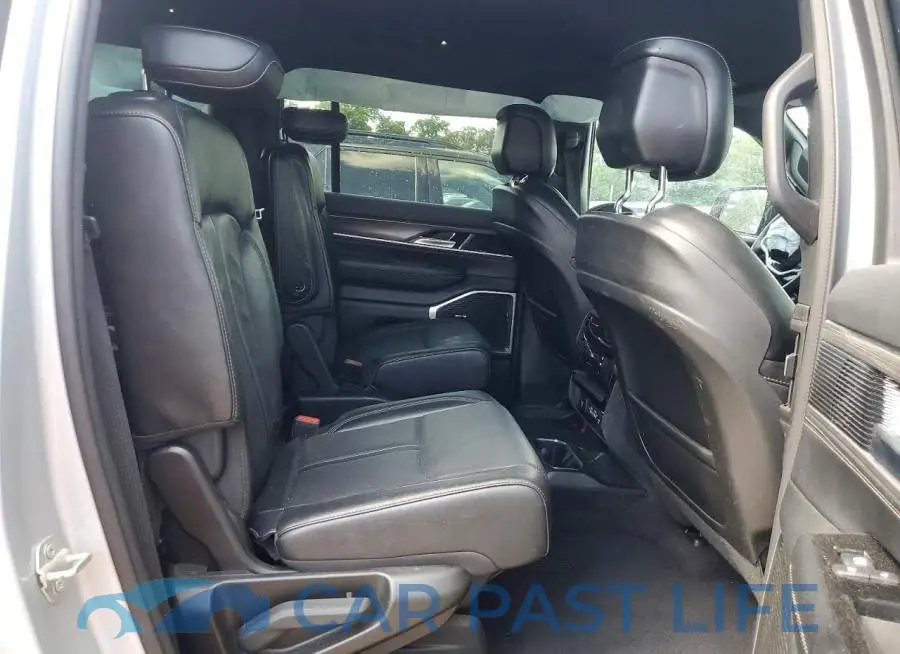 1C4SJVBP7RS168054# 11