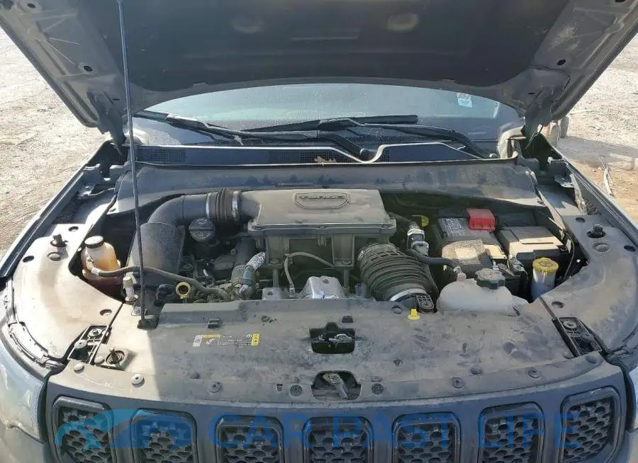 3C4NJDBN5PT571094# 12