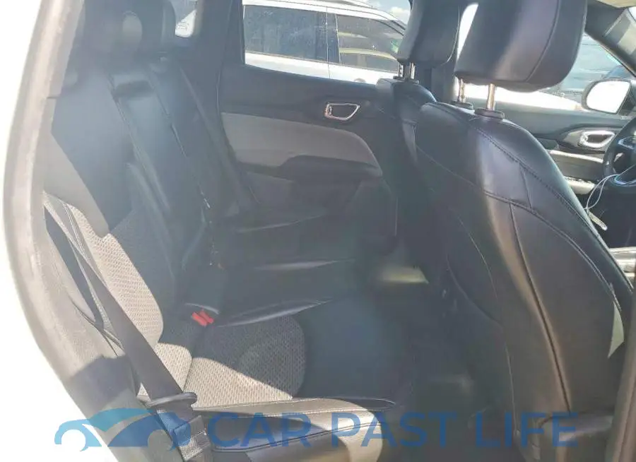 3C4NJDBN6PT562145# 11