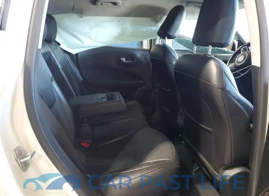 3C4NJDCB4LT101332# 11