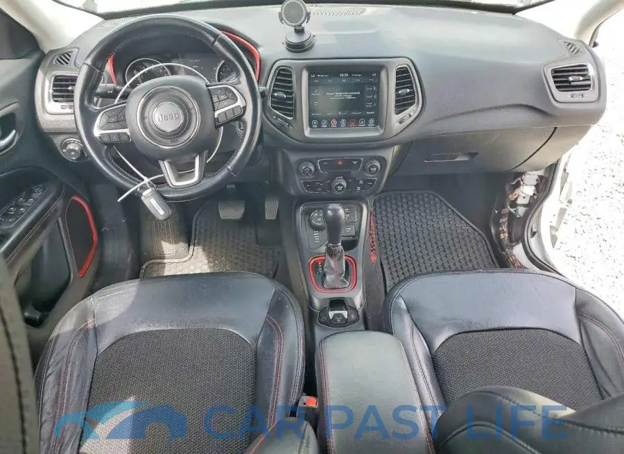 3C4NJDDB8LT163301# 8