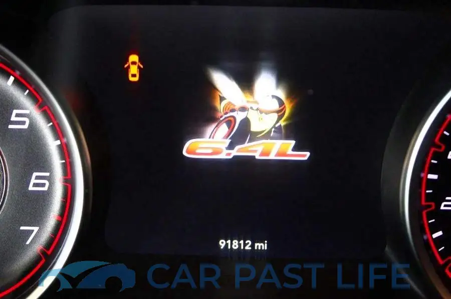 2C3CDXGJ8HH652854# 8