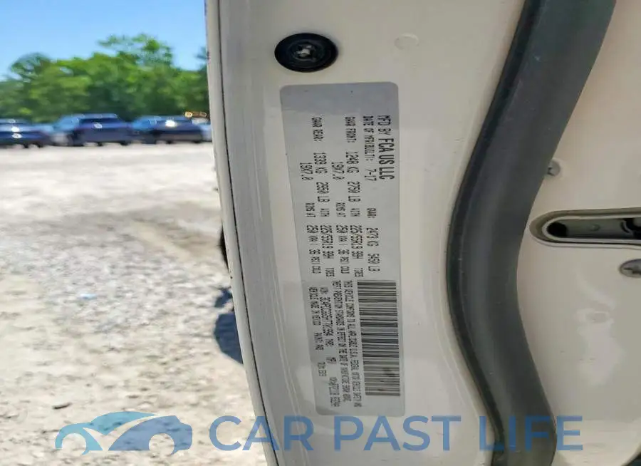 3C4PDCGG5HT701994# 12