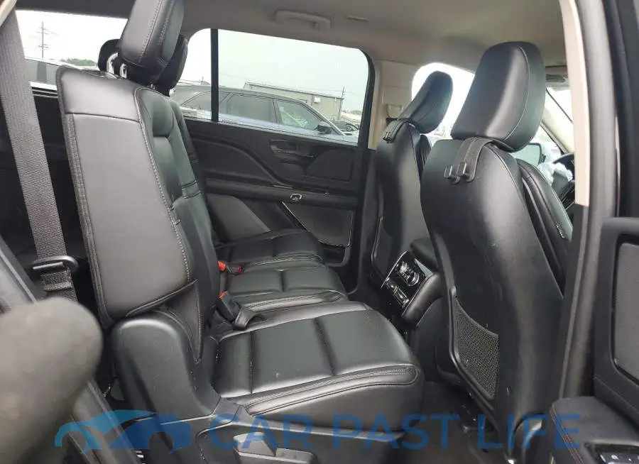 5LM5J6XC6PGL14235# 11