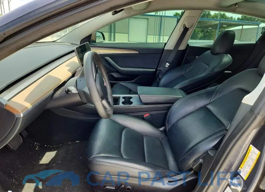5YJ3E1EA4PF421995# 7