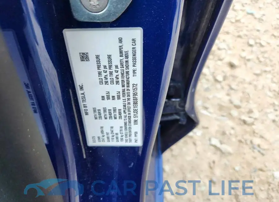 5YJ3E1EB5SF951572# 13