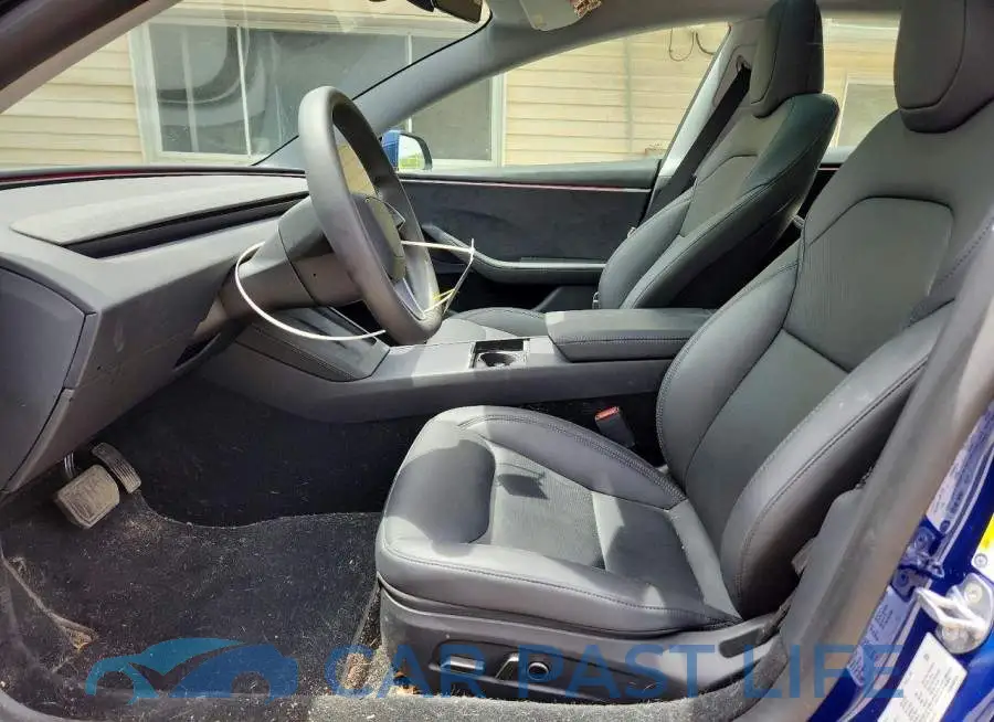 5YJ3E1EB5SF951572# 7