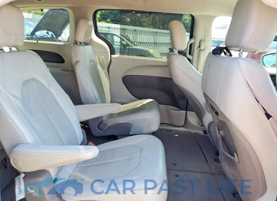 2C4RC1BG2MR502759# 11