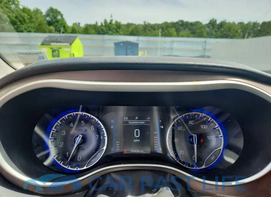 2C4RC1BG3HR552981# 9