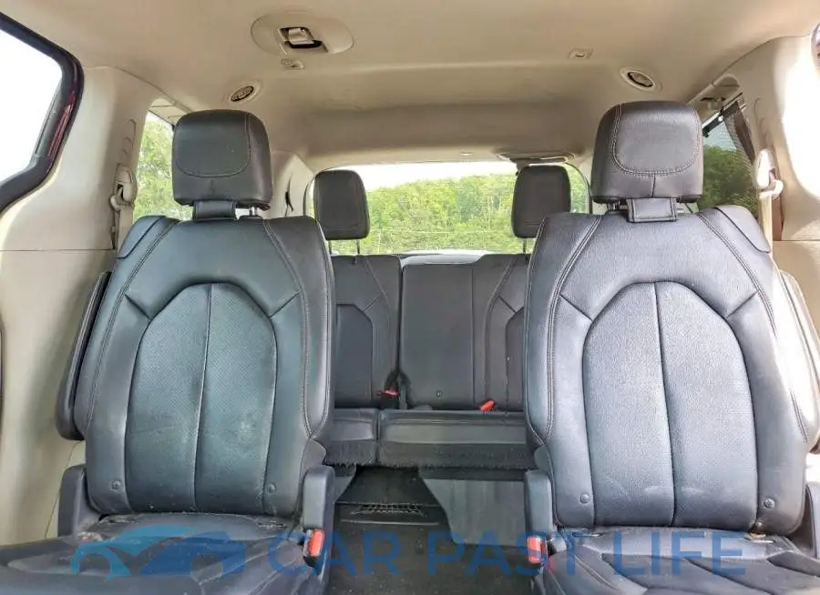 2C4RC1BG7JR321300# 10