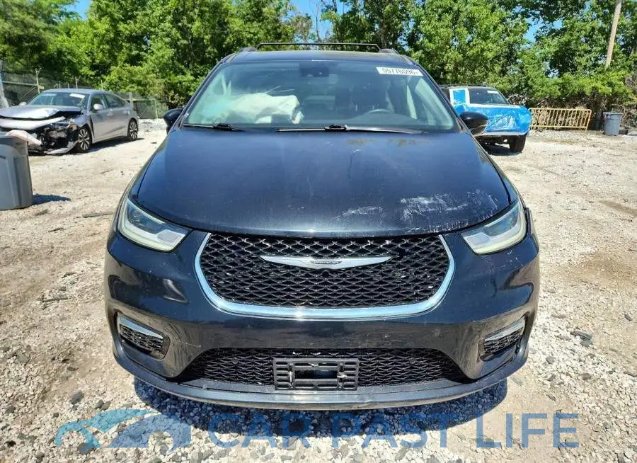 2C4RC1BG7NR138484# 5