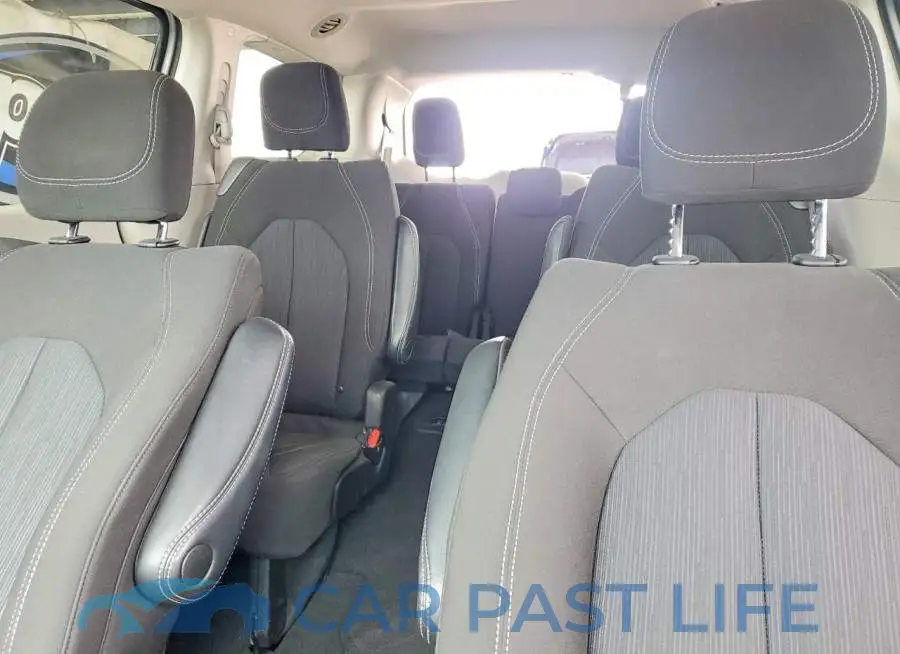 2C4RC1CGXPR615605# 10