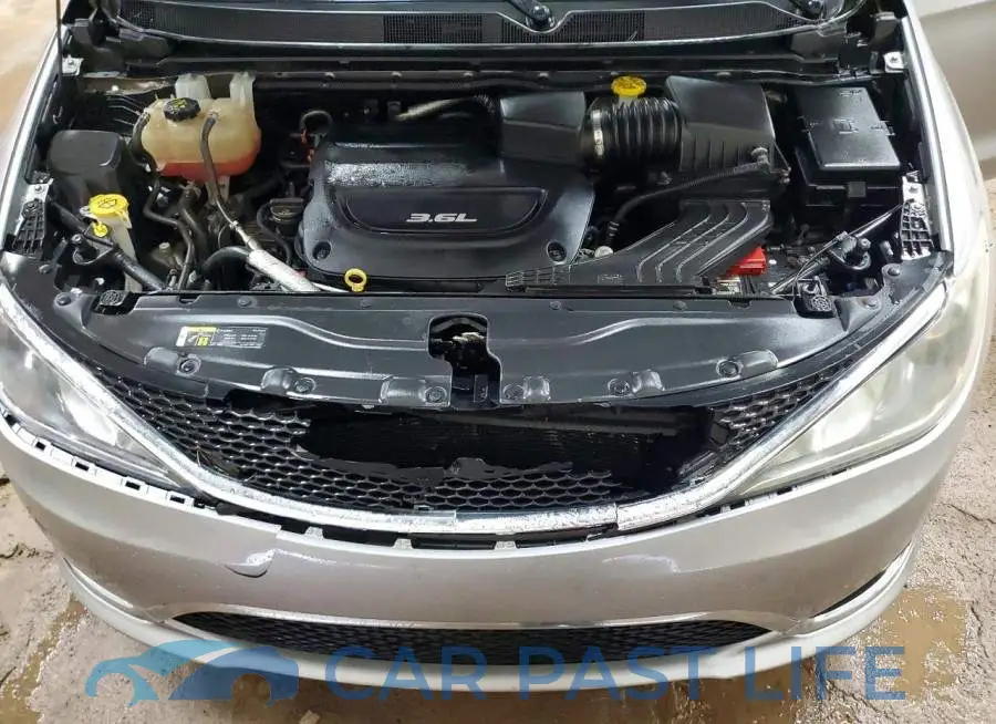 2C4RC1FG7JR125903# 12