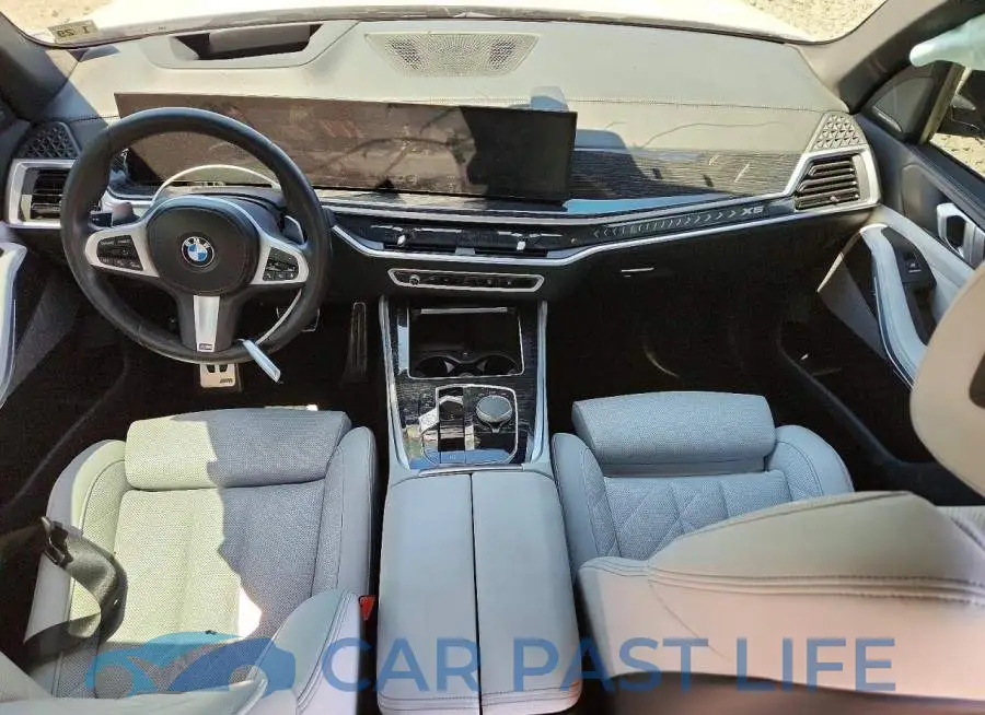 5UX23EU09R9V22883# 8