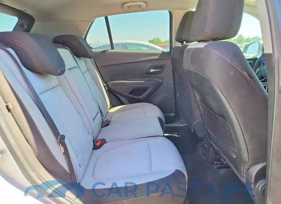 3GNCJLSB8HL131953# 11