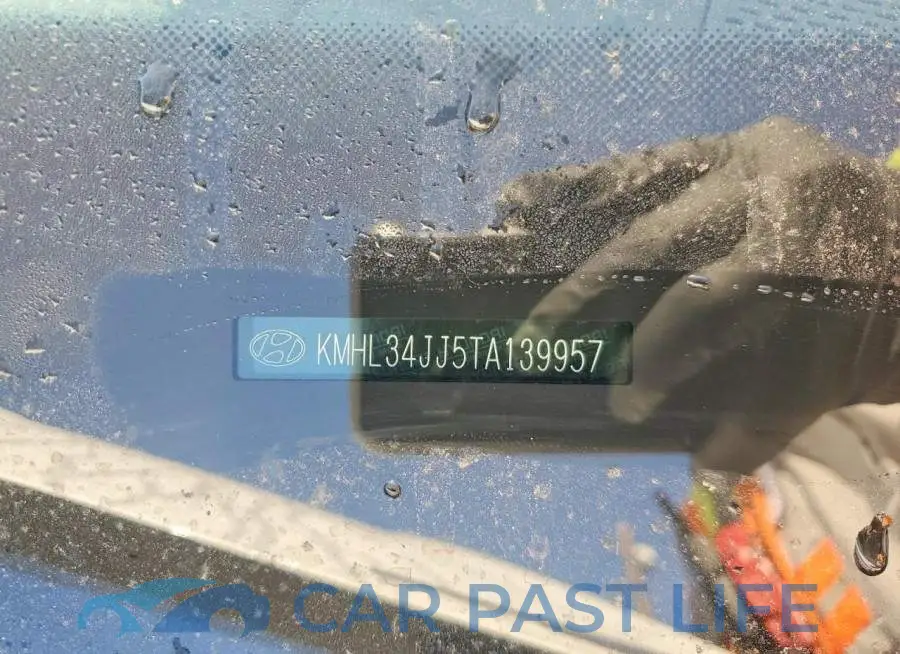 KMHL34JJ5TA139957# 12