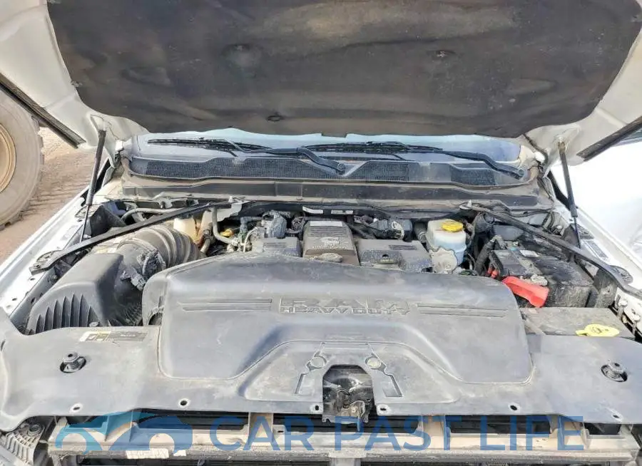 3C6UR4HL1KG716439# 11
