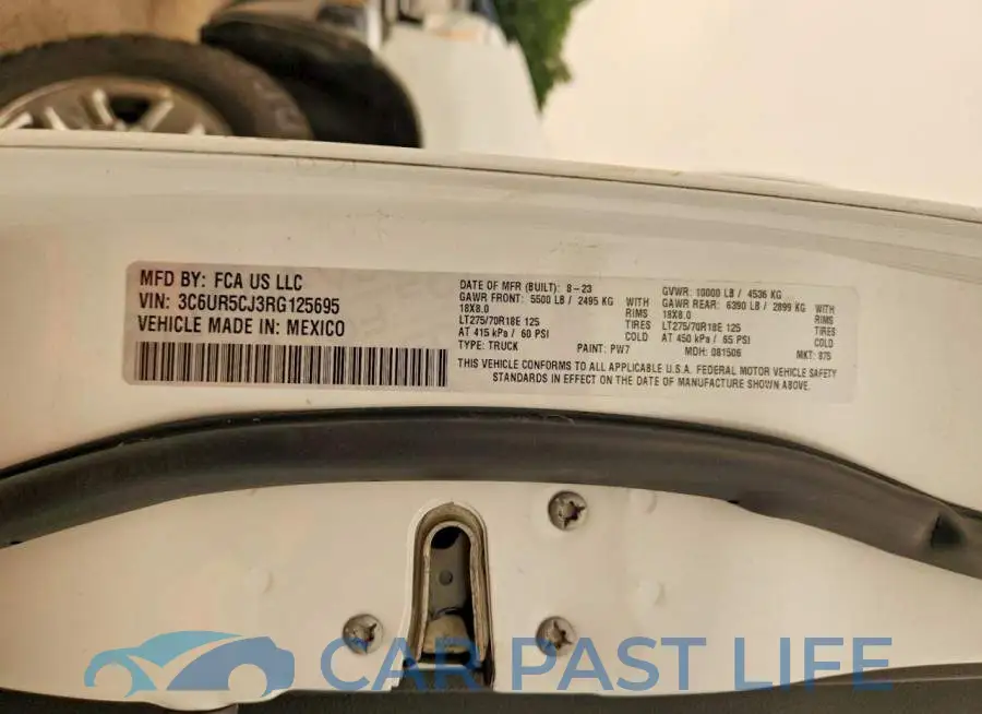 3C6UR5CJ3RG125695# 13