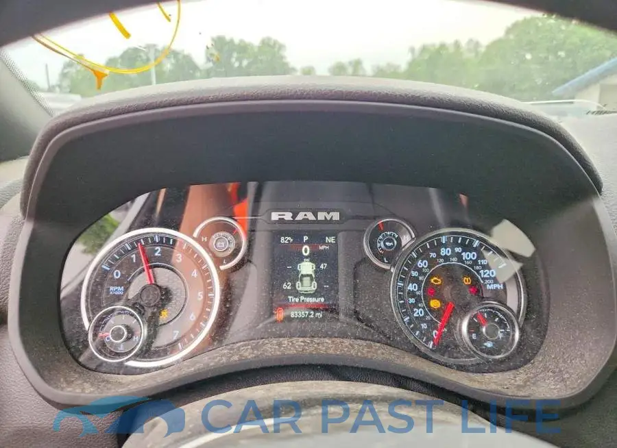 3C6UR5CJ3RG125695# 9