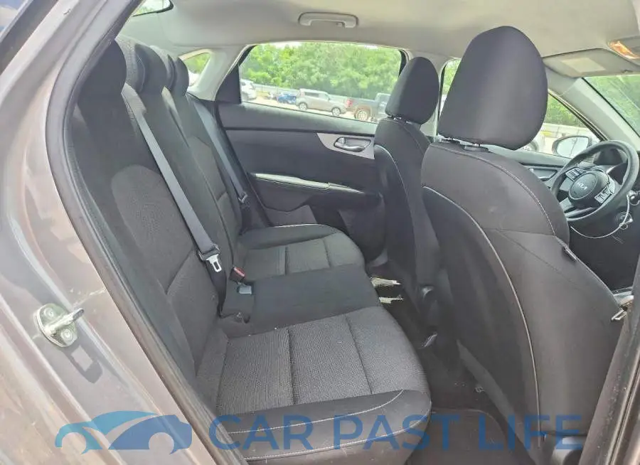 3KPF24AD7RE725306# 10