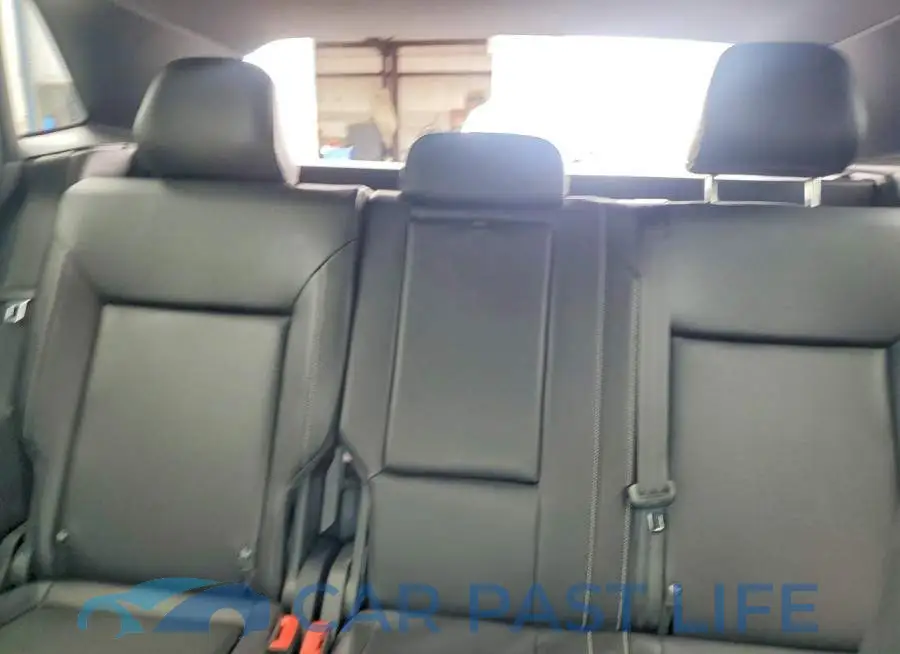 1V26E2CA4LC219671# 10