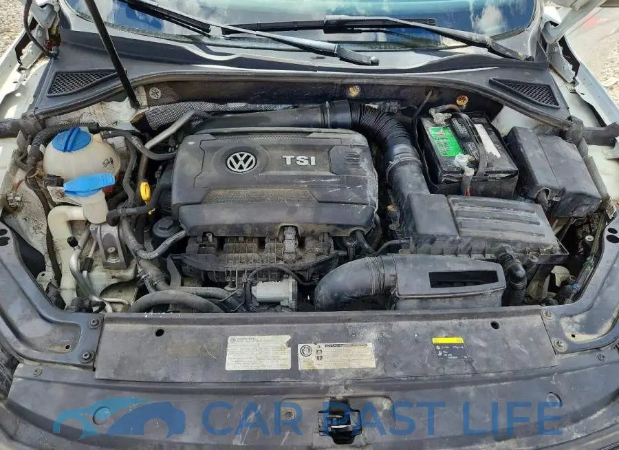 1VWDT7A38HC021728# 11