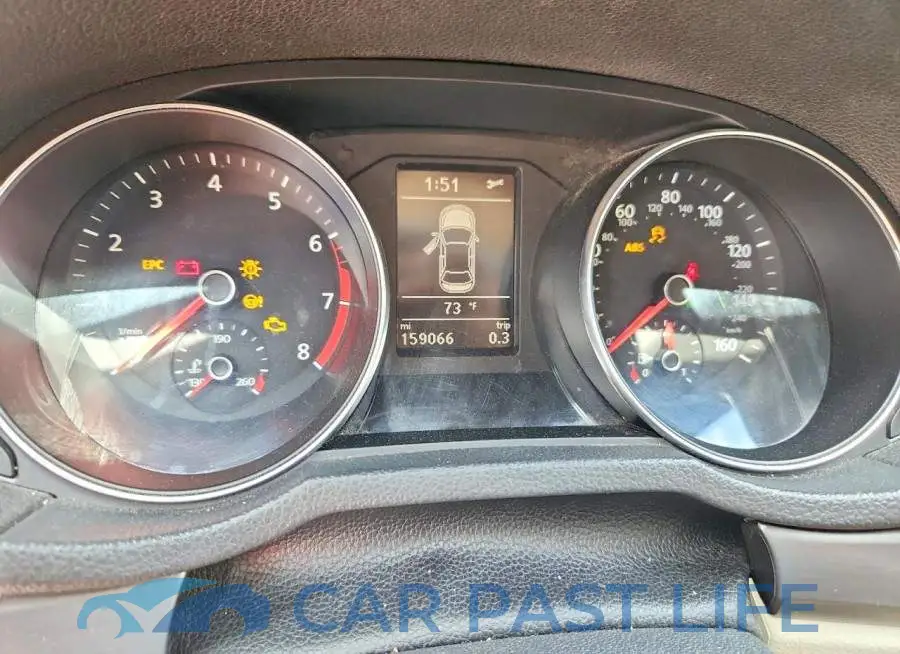 1VWDT7A38HC021728# 9