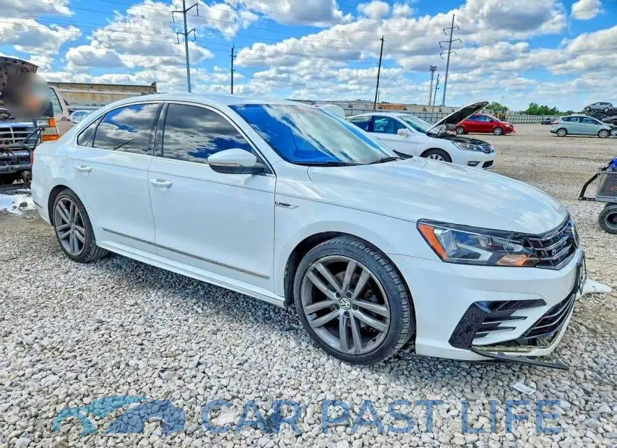 1VWDT7A38HC021728# 4