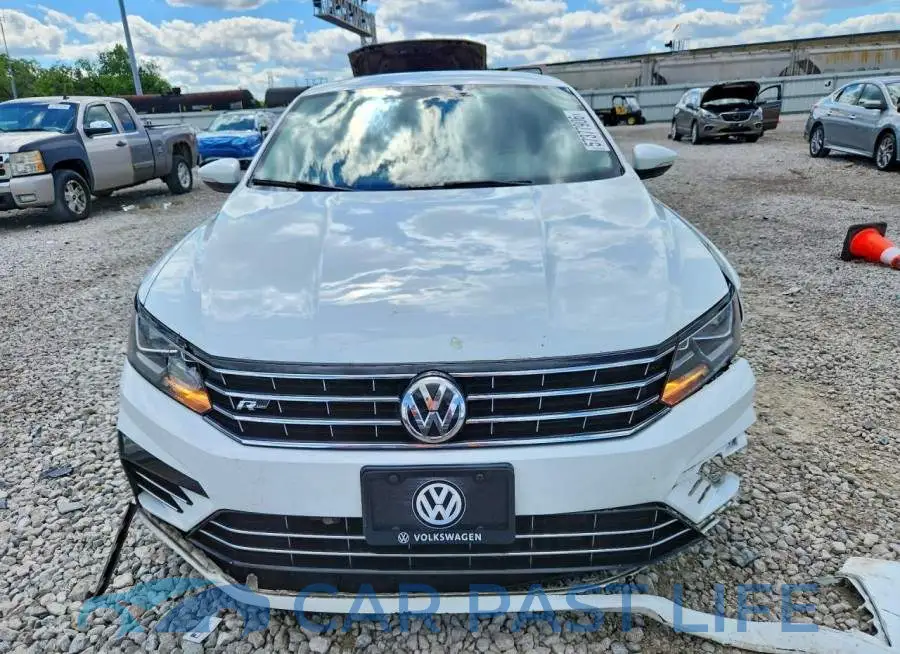 1VWDT7A38HC021728# 5
