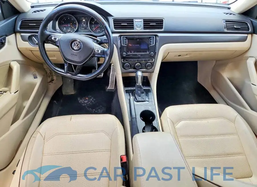 1VWDT7A38HC021728# 8