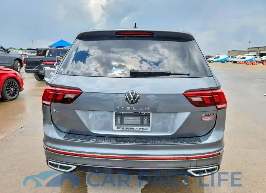 3VV4B7AX8RM049412# 6