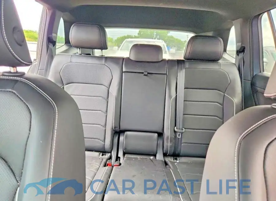 3VV4B7AX8RM049412# 10