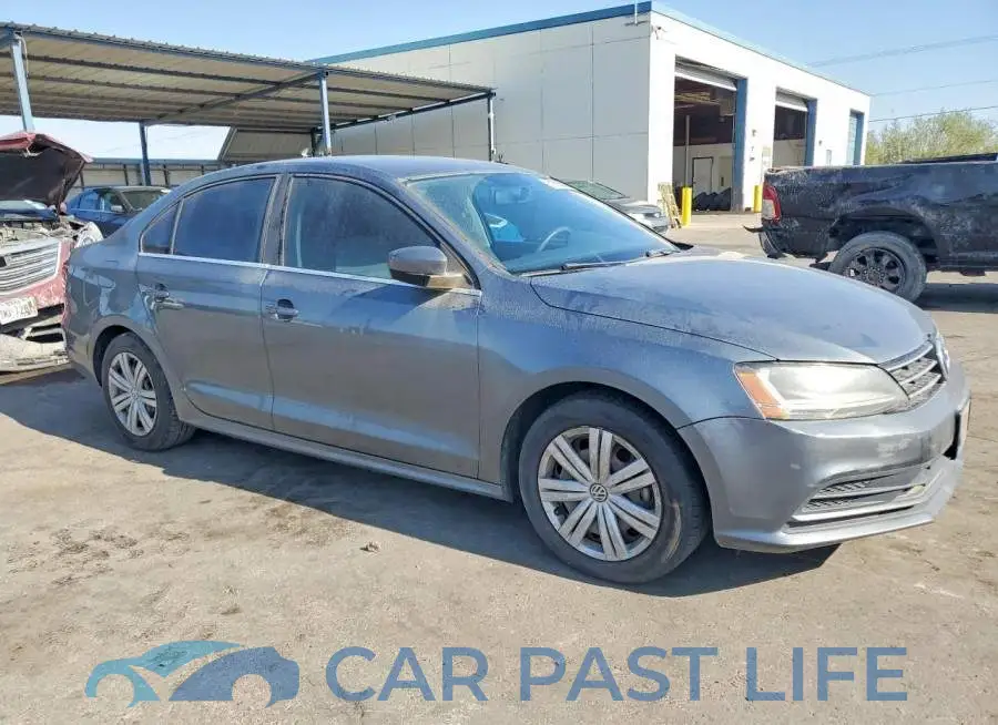 3VW2B7AJ8HM404852# 4