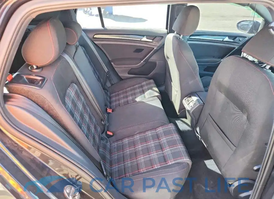 3VW5T7AU3HM010888# 10