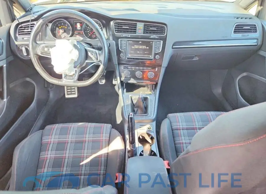 3VW5T7AU3HM010888# 8